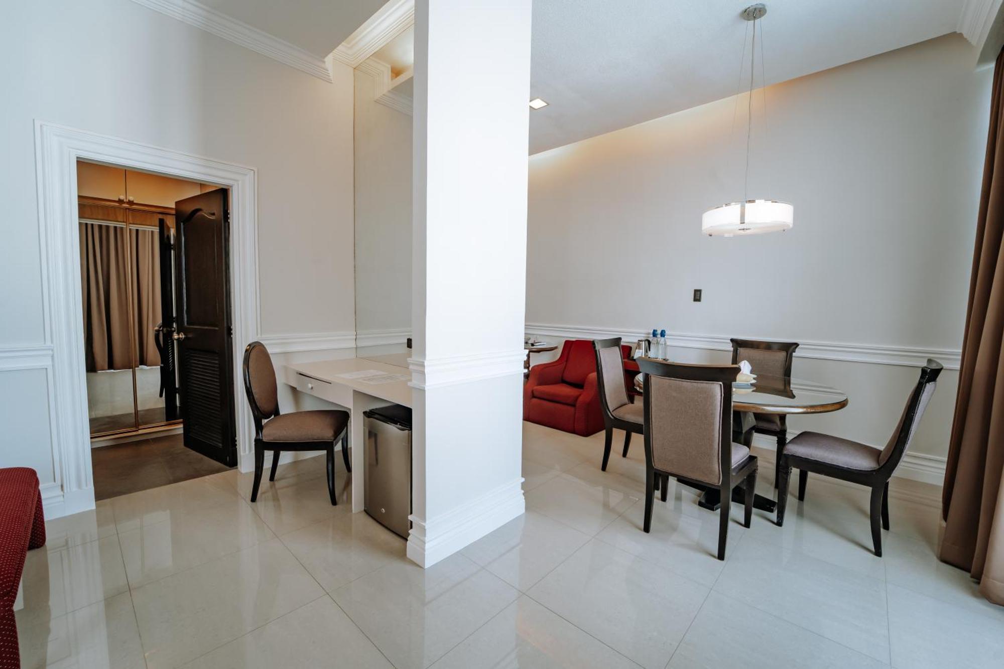 MetroCentre Hotel Città di Tagbilaran Esterno foto