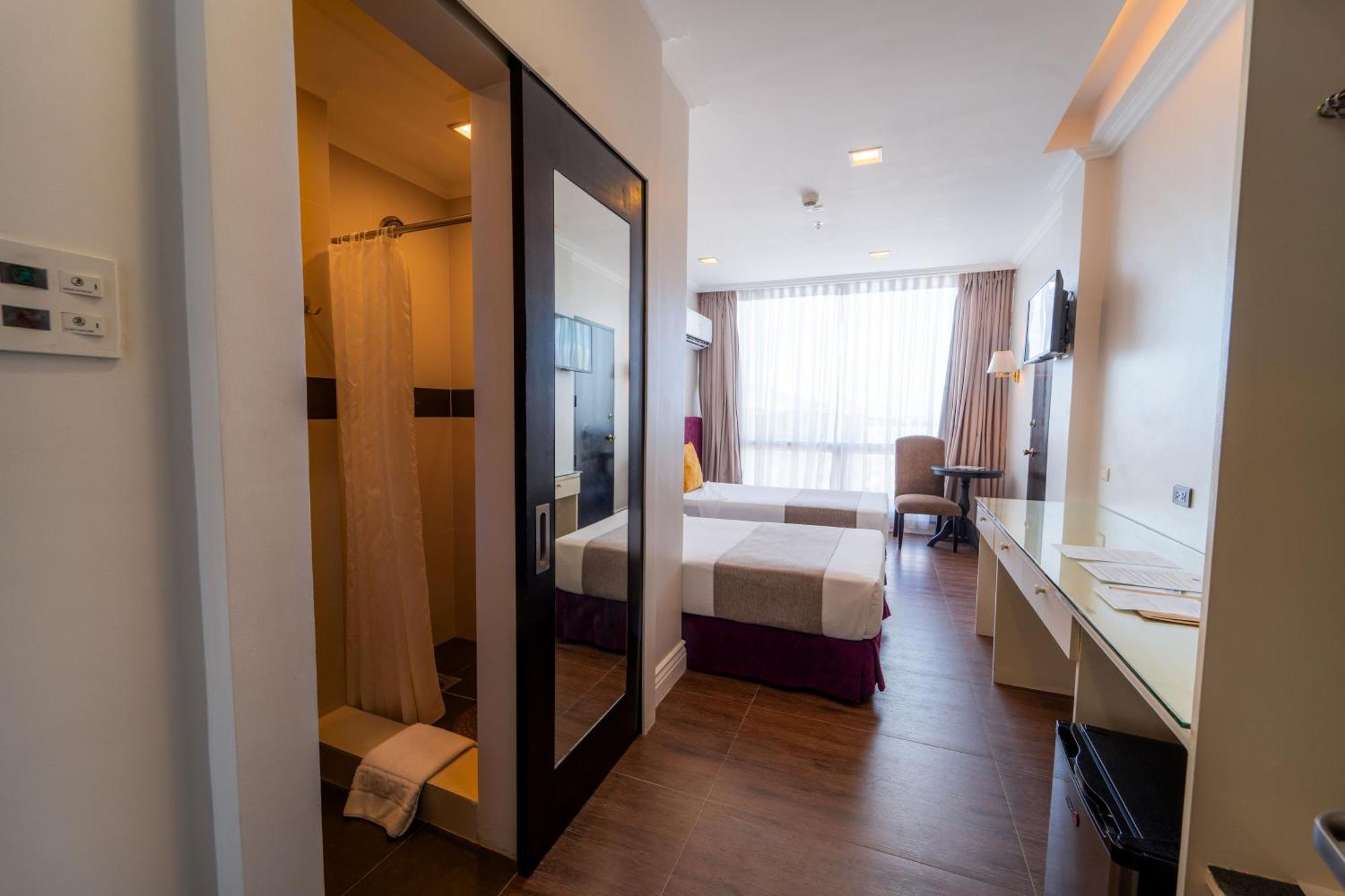 MetroCentre Hotel Città di Tagbilaran Esterno foto